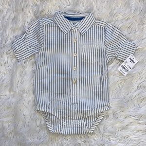 Osh Kosh boy’s blue & white bodysuit. Size 9-12mos